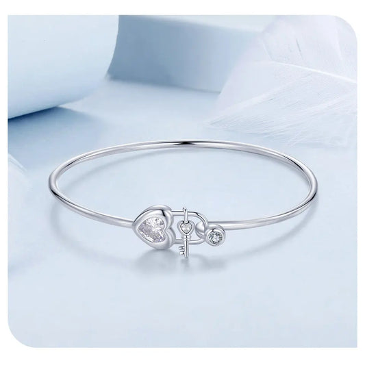 Bracelet manchette délicat et fin en argent sterling 925 avec barre de verrouillage, plaqué or blanc pour femme