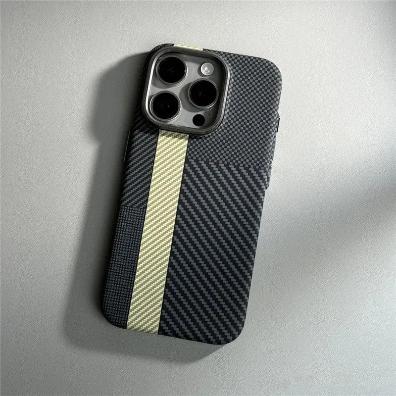 حافظة لهاتف آيفون 17 16 15 14 برو ماكس من ألياف الكربون بتصميم هندسي تجريدي، غطاء MagSafe، شحن مغناطيسي، واقي كاميرا Funda