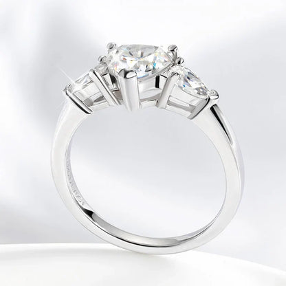 1CT 2CT 3CT 4CT Heart Cut Moissanite Ring for Women 3 Stones Lab Diamond Wedding Band 925 Sterling Silver Jewelry