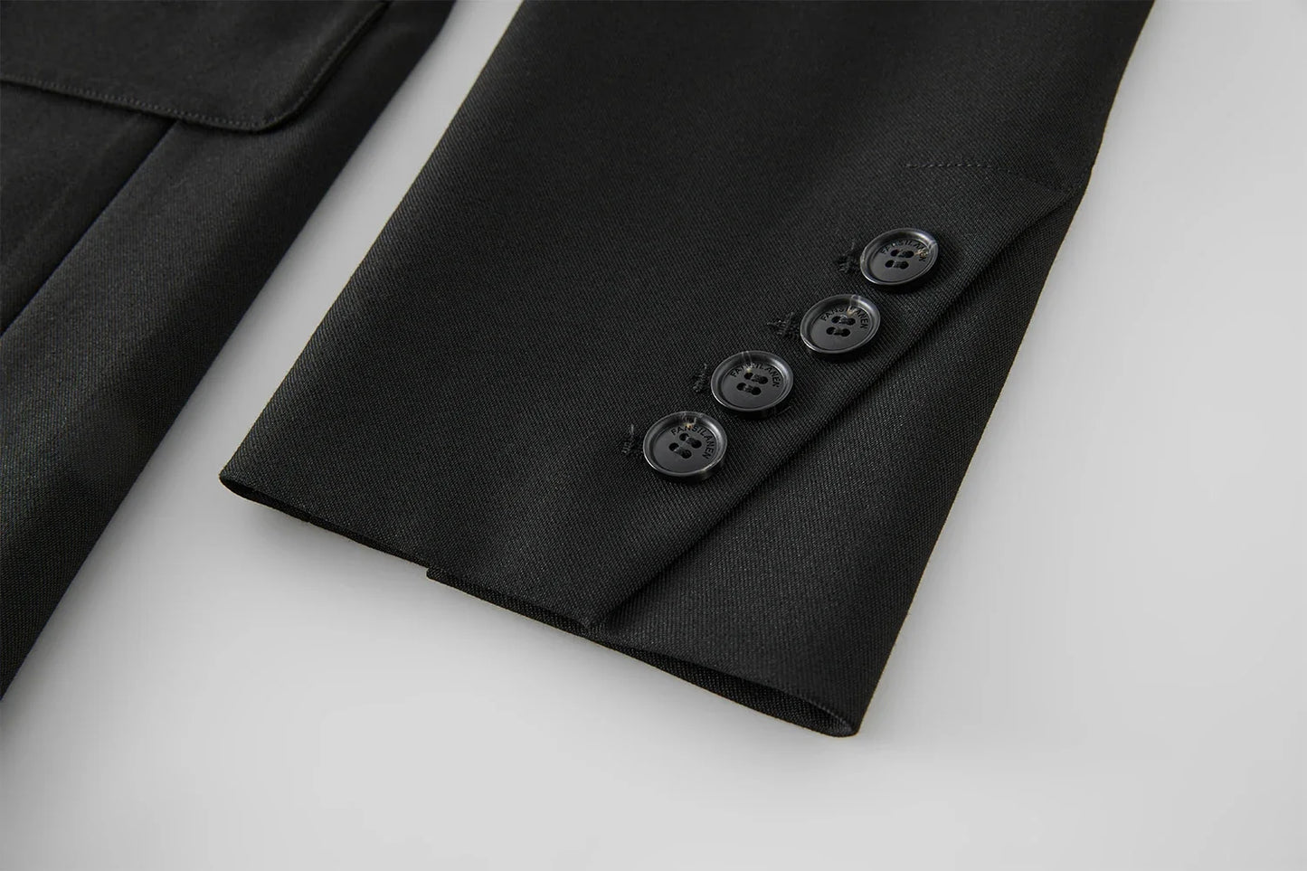 Women Khaki Blazer 2025 Spring New Office Lady Black Simple Loose Front Shoulder Blazer Coats Button Design Coat 25FS11071