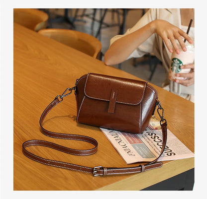 Oil Wax Cowhide Leather Cross Body Small Bag for Women Fashionable and Versatile Shoulder Shell Hand Bag Ladies Casual Phone Bag