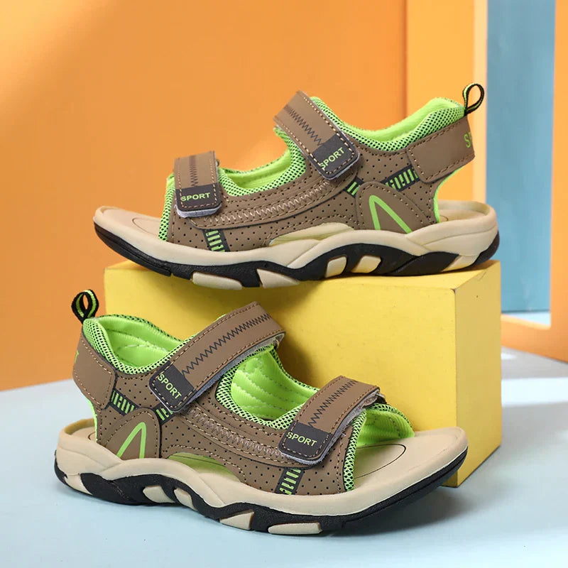 2025 New Arrived Fashion Children's Sandals Summer Kids Casual Breathable Shoes Non-Slip Beach Sandals Boys Girls Sneakers