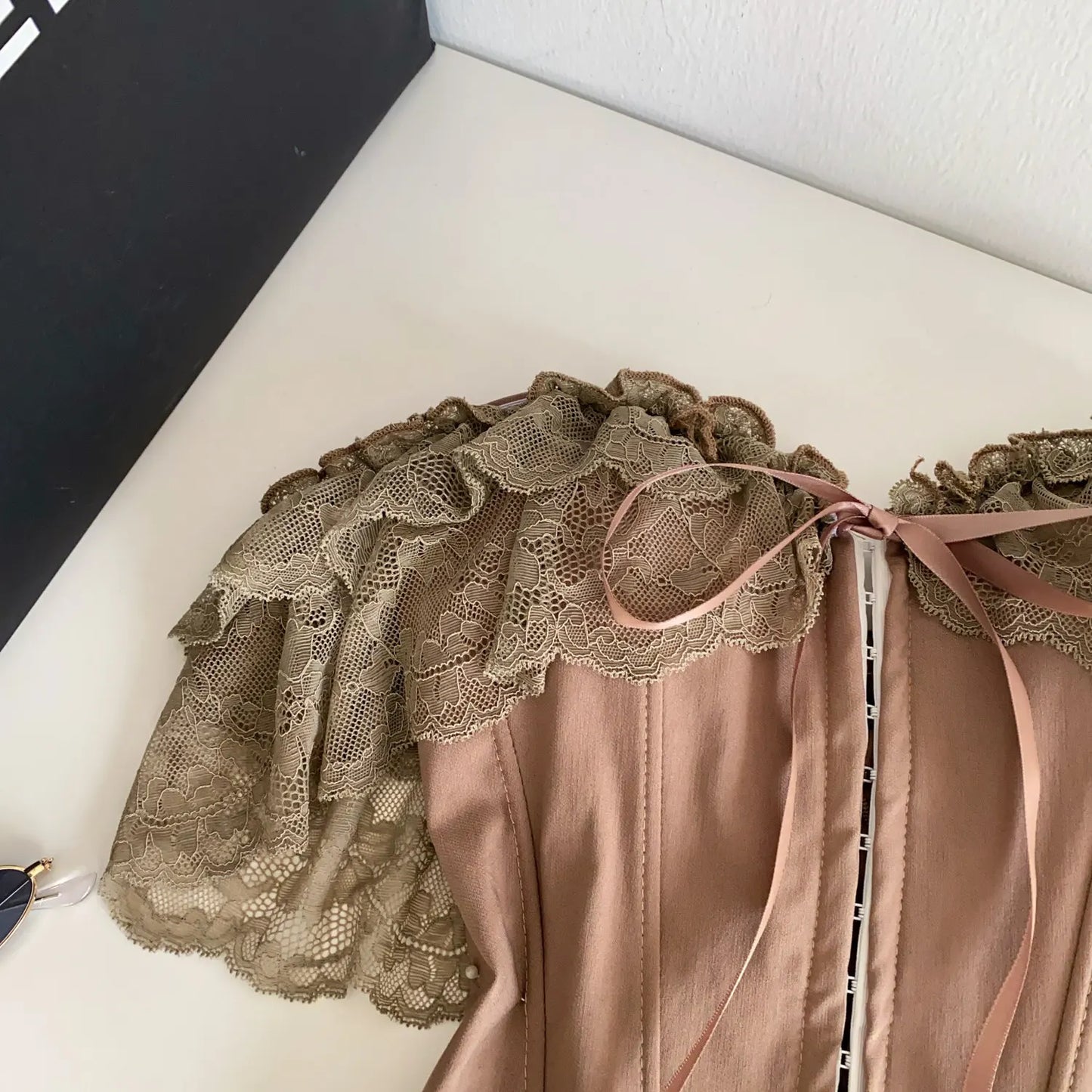 Feminine Lace Corset Tops Off Shoulder Lace Up Splice Summer 2026 Tank Top French Style Court Versatile Sensual Camis