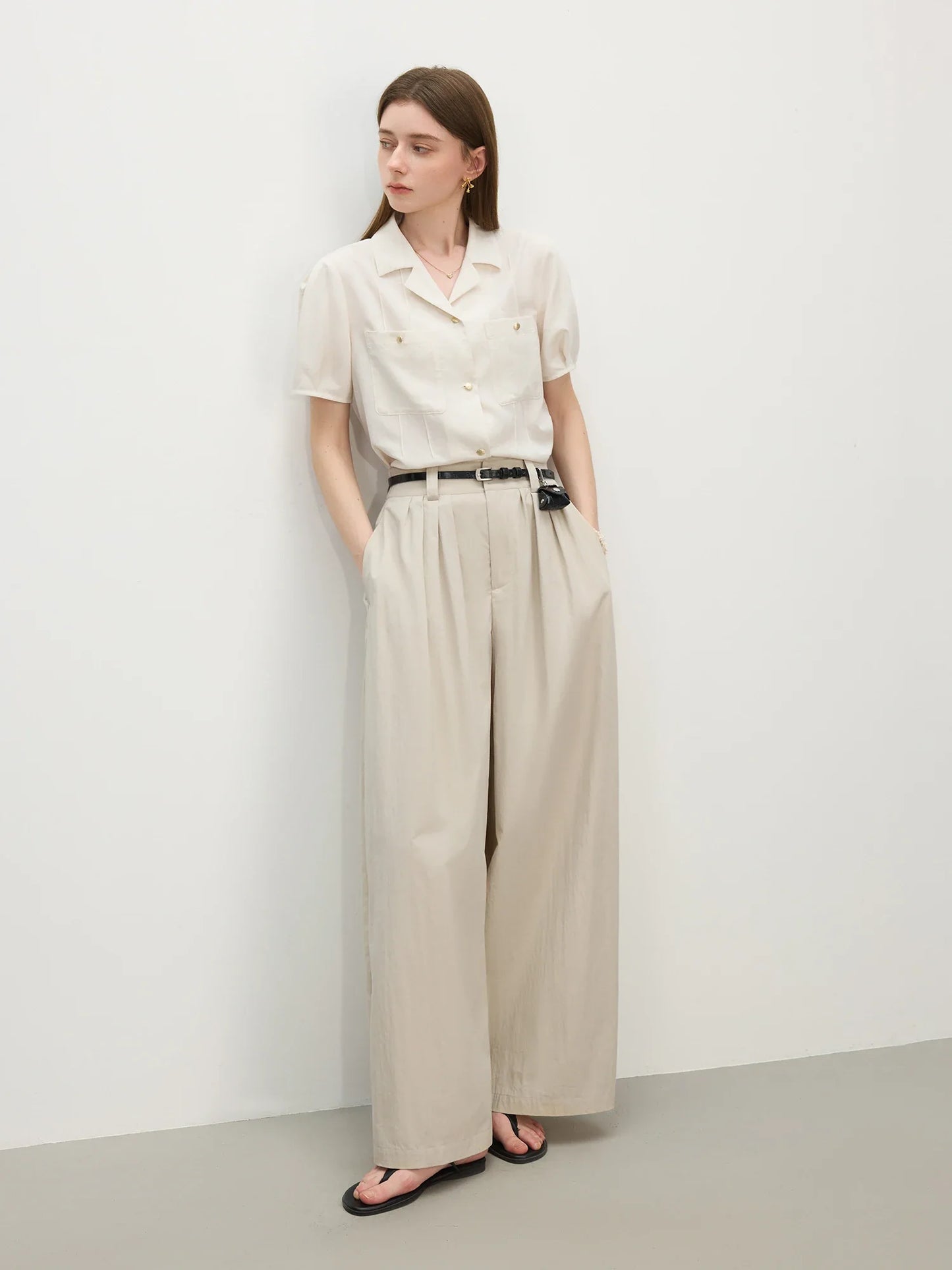 Minimalism Style Linen Short-sleeved Shirt For Women Summer 2025 New Arrival Simple Retro Suit Collar Shirt 25FS12511