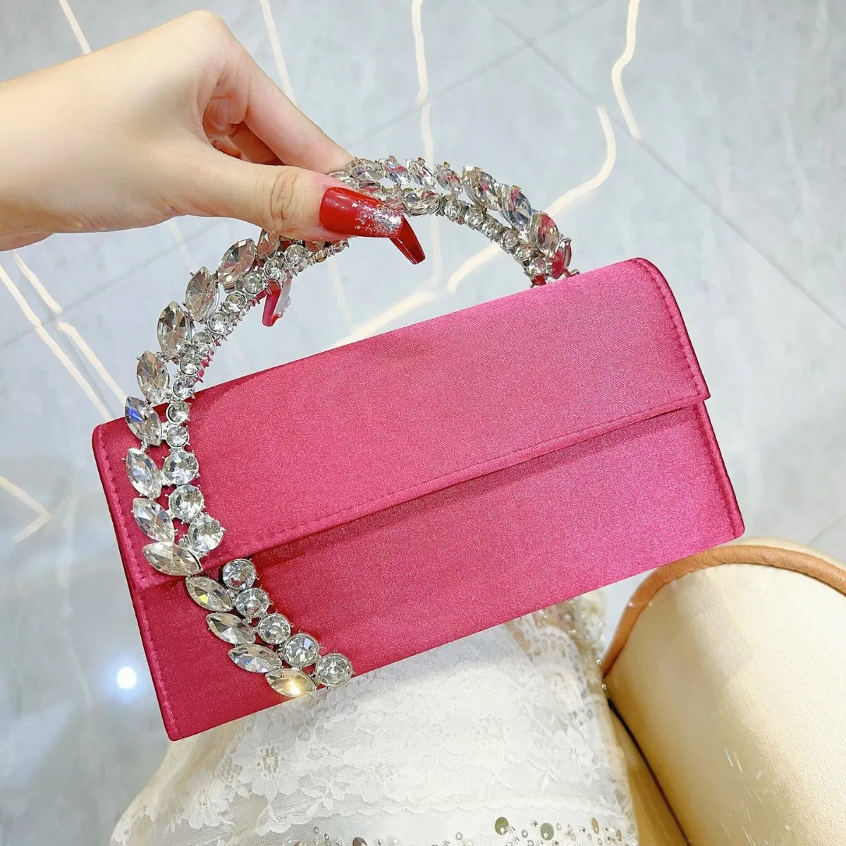 Luxury Satin Metal Handheld Women Handbag Crystal Shiny Rhinestones Diamond Evening Bags Wedding Party Clutch Purse Shoulder Bag