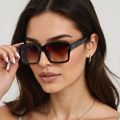 Square Sunglass Men Fashion Sunglasses Women 2025 Trendy Vintage Fashion Glasses Retro Gafas De Sol Hombre Lunette Soleil Femme