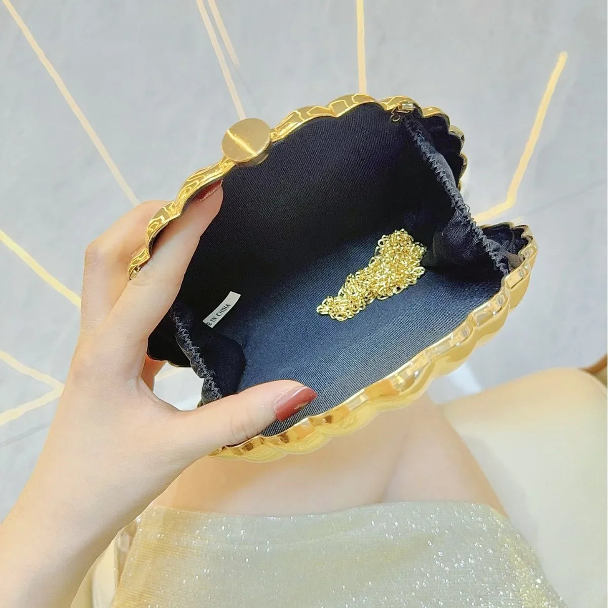 2025 Women Silver Gold Shell Bag Cute Acrylic Evening Clutch Bag With Strap For Wedding Party Small Purses Designer Handbags Ins