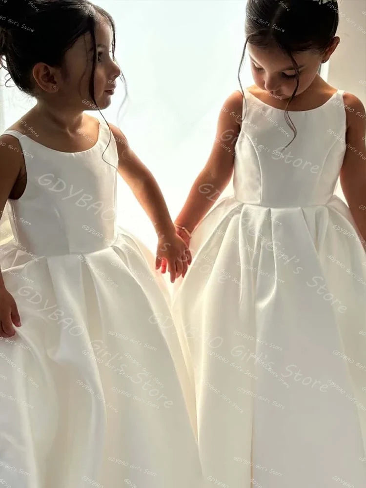 White Flower Girl Dress With Bow Strap Mini Bridal Wedding Dress Kids Ball Gown 1st Communion Frock Customized Vestidos De Noiva