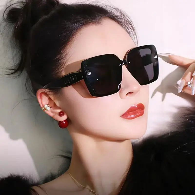 2026 New Luxury Square Sunglasses for Women Sun Glasses Oversized Frame UV400 Protection Trendy Shades for Driving Daily Wear