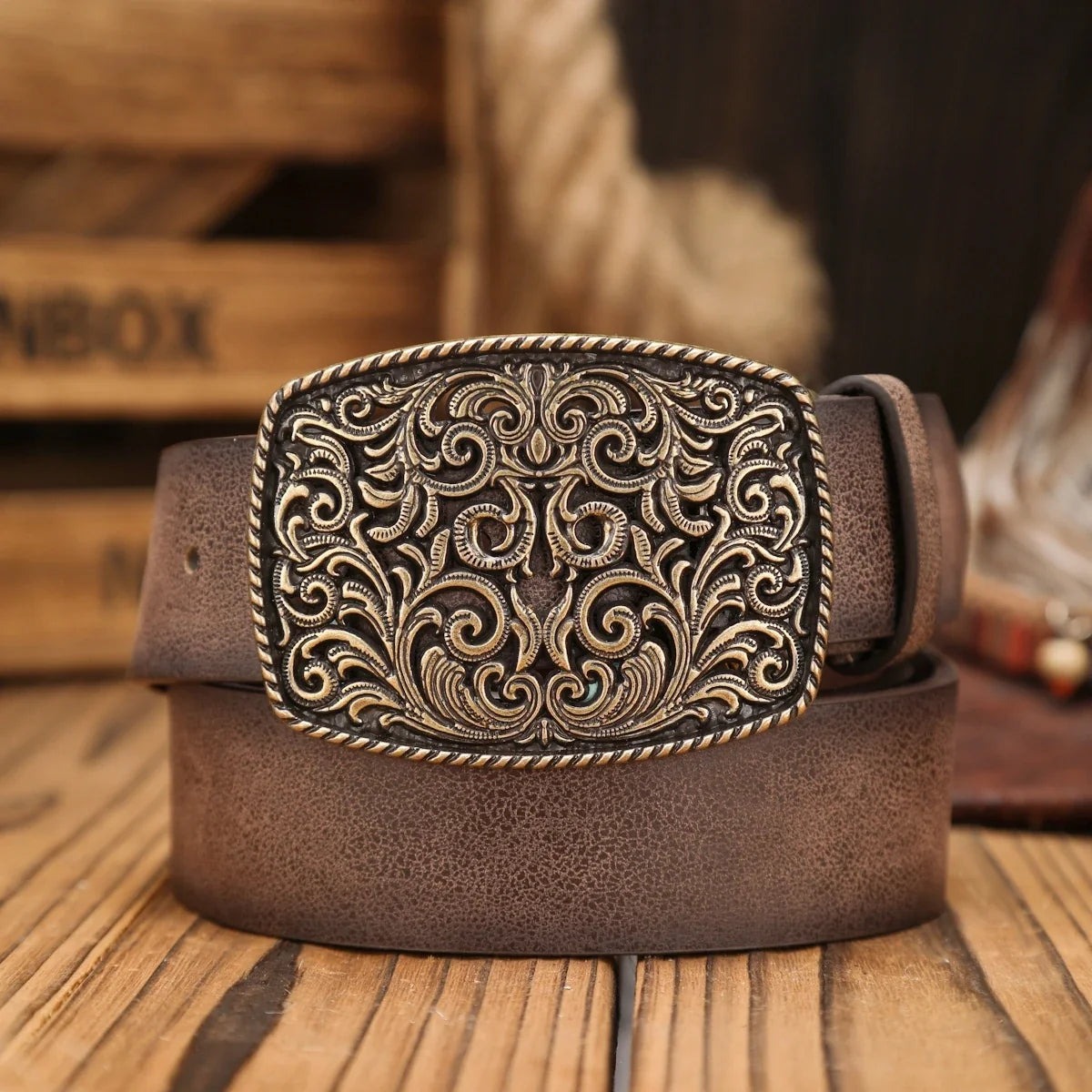A Western-Buckle PU Belt Suitable for Both Men and Women, A Unique and Retro Brown Belt (With Perforated Nails Included)