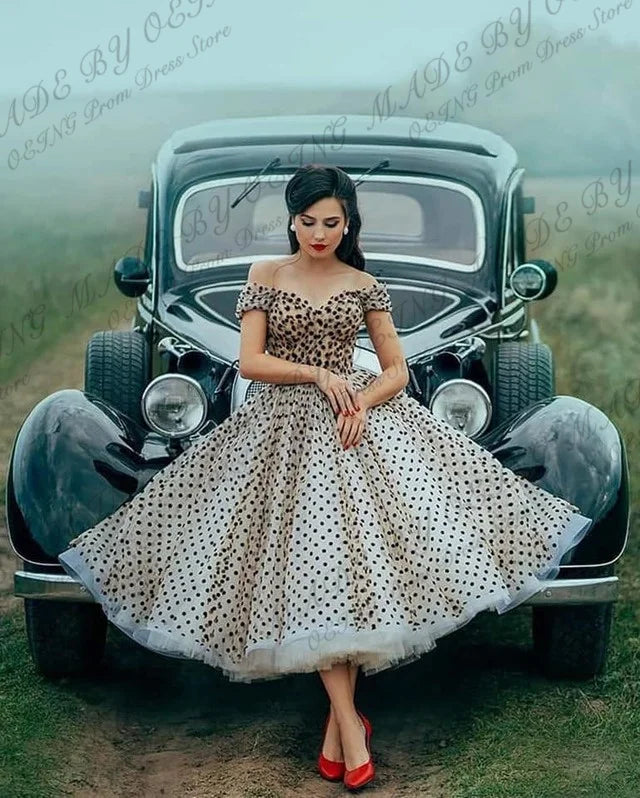 Vintage Princess Dot Tulle Prom Dresses Off the Shoulder Tea Length Short Sleeves Formal Evening Party Gowns Customized