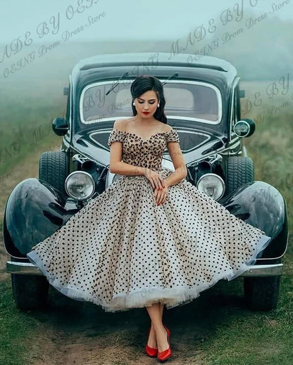 Vintage Princess Dot Tulle Prom Dresses Off the Shoulder Tea Length Short Sleeves Formal Evening Party Gowns Customized
