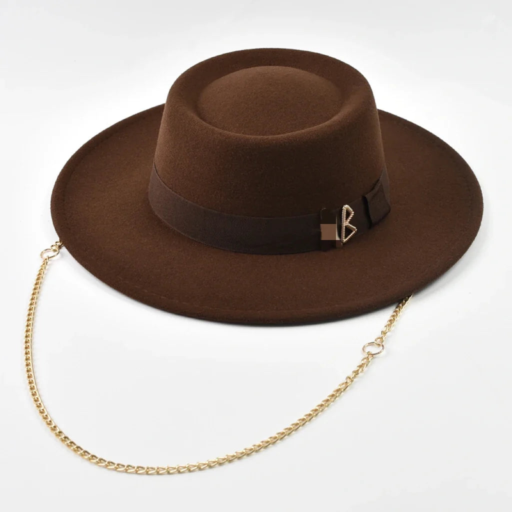 Women's Fedora Hat Fashionable Metal RB Letter Felt Hat Autumen Winter Derby Wedding Jazz Hats