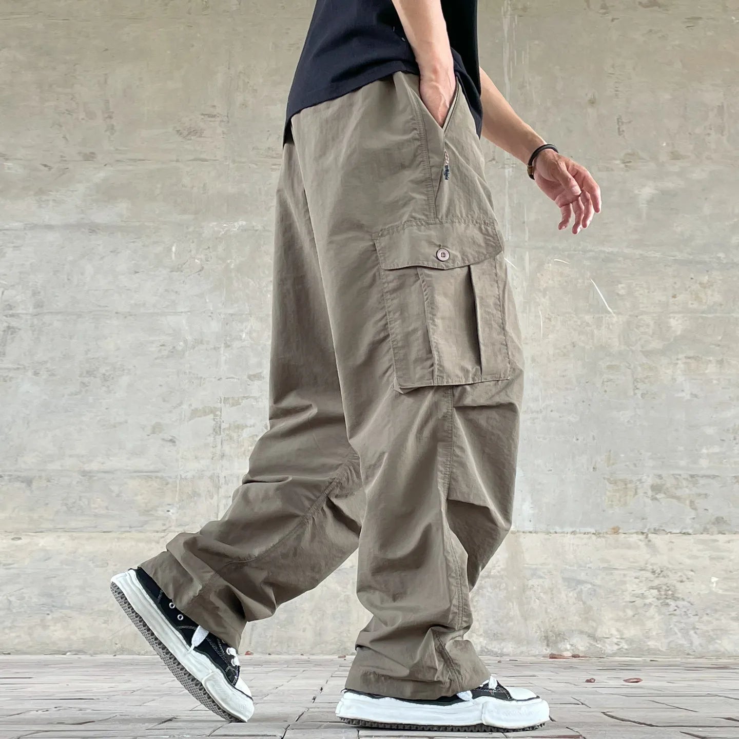 Mens Womens Spring Summer Lightweight Quick Dry Baggy Loose Paratrooper Cargo Pants Outdoor Techwear Multi Pocket Streetwear