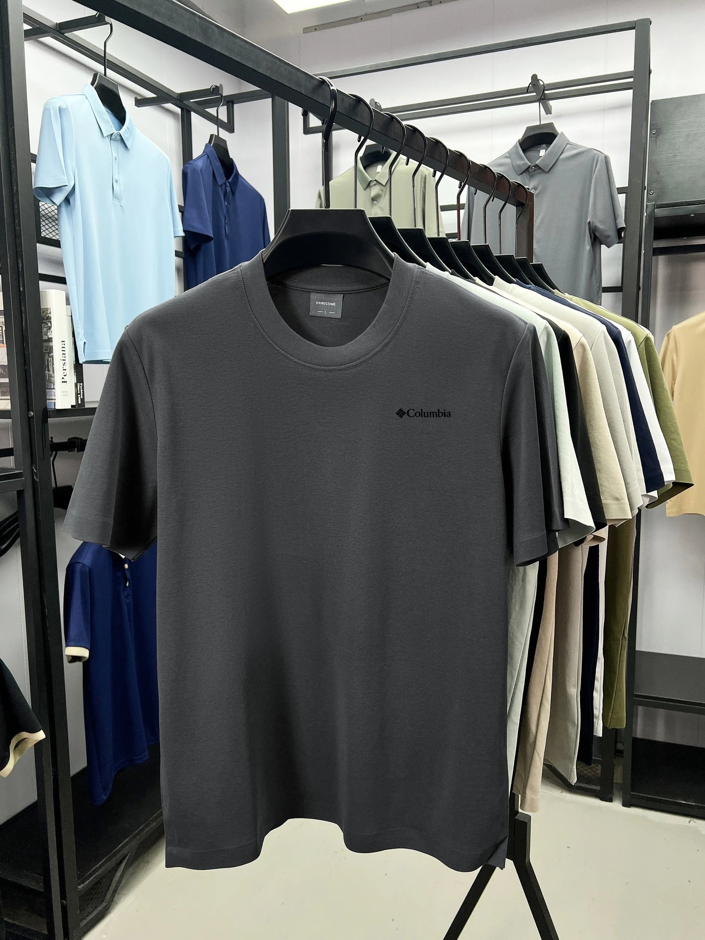 Summer solid color men's simple and luxurious embroidered round neck short sleeve T-shirt top comfort breath for daily commuting