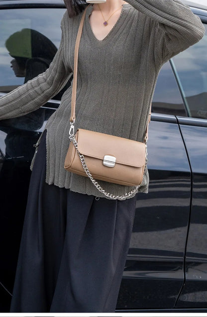 Supple Genuine Leather Women's Barrel Crossbody Bag - Commuter-Friendly Small Chain Strap Shoulder Bag for Everyday Chic