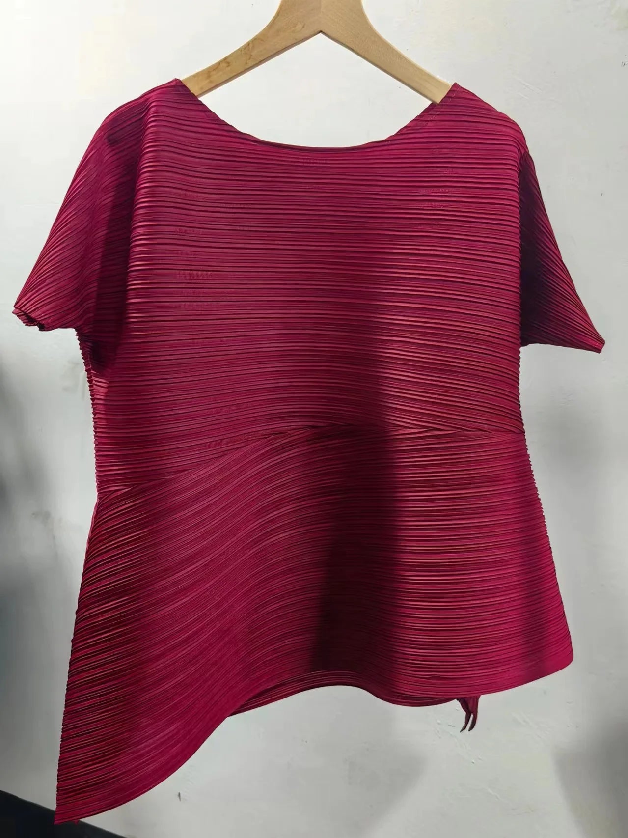 Miyake Irregular Short Sleeve Pleated Top Simple Loose Plus Size with Stretch T-Shirt Vacation Office Clothing Polyester Crepe