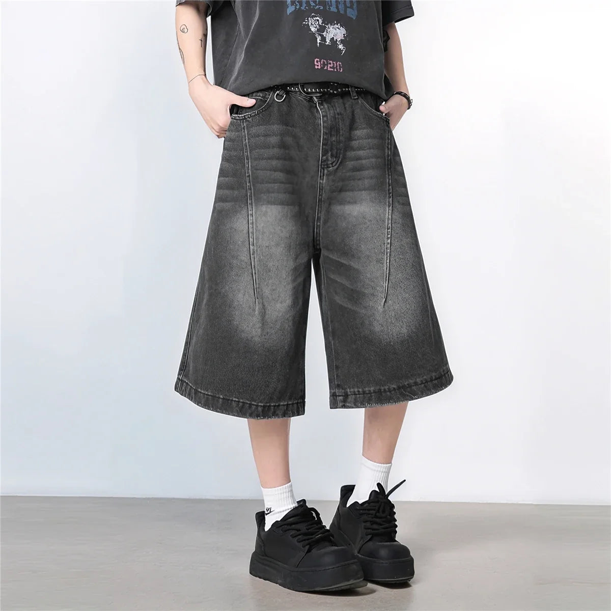 Vintage Washed Gradient Denim Mid-Rise Shorts with Streetwear Loose Wide Leg Fit for Summer Breathability