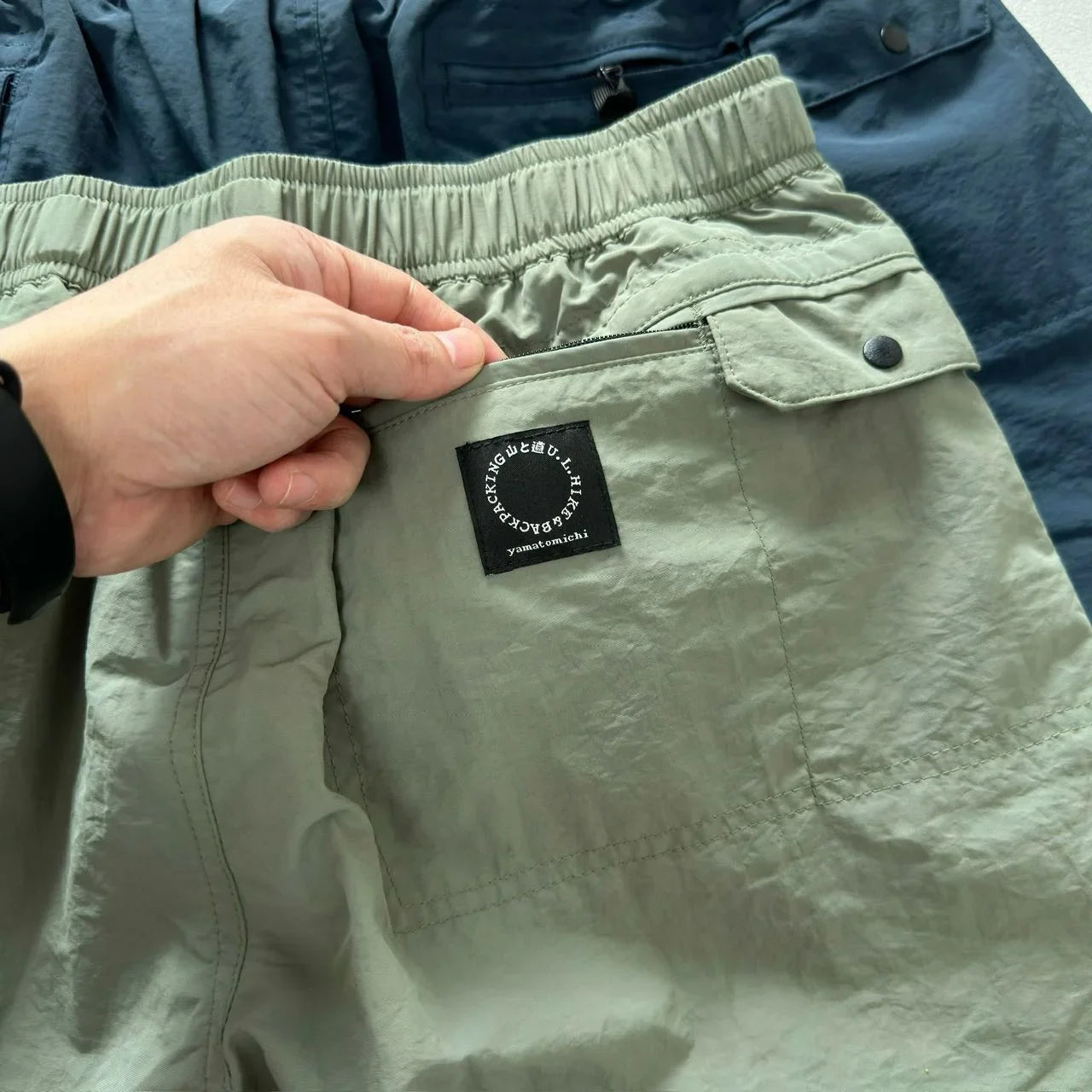 Spring 2026 Outdoor Lightweight Quick Dry Cargo Pants Multiple Pockets City Casual Style Polyester Fiber Straight Leg