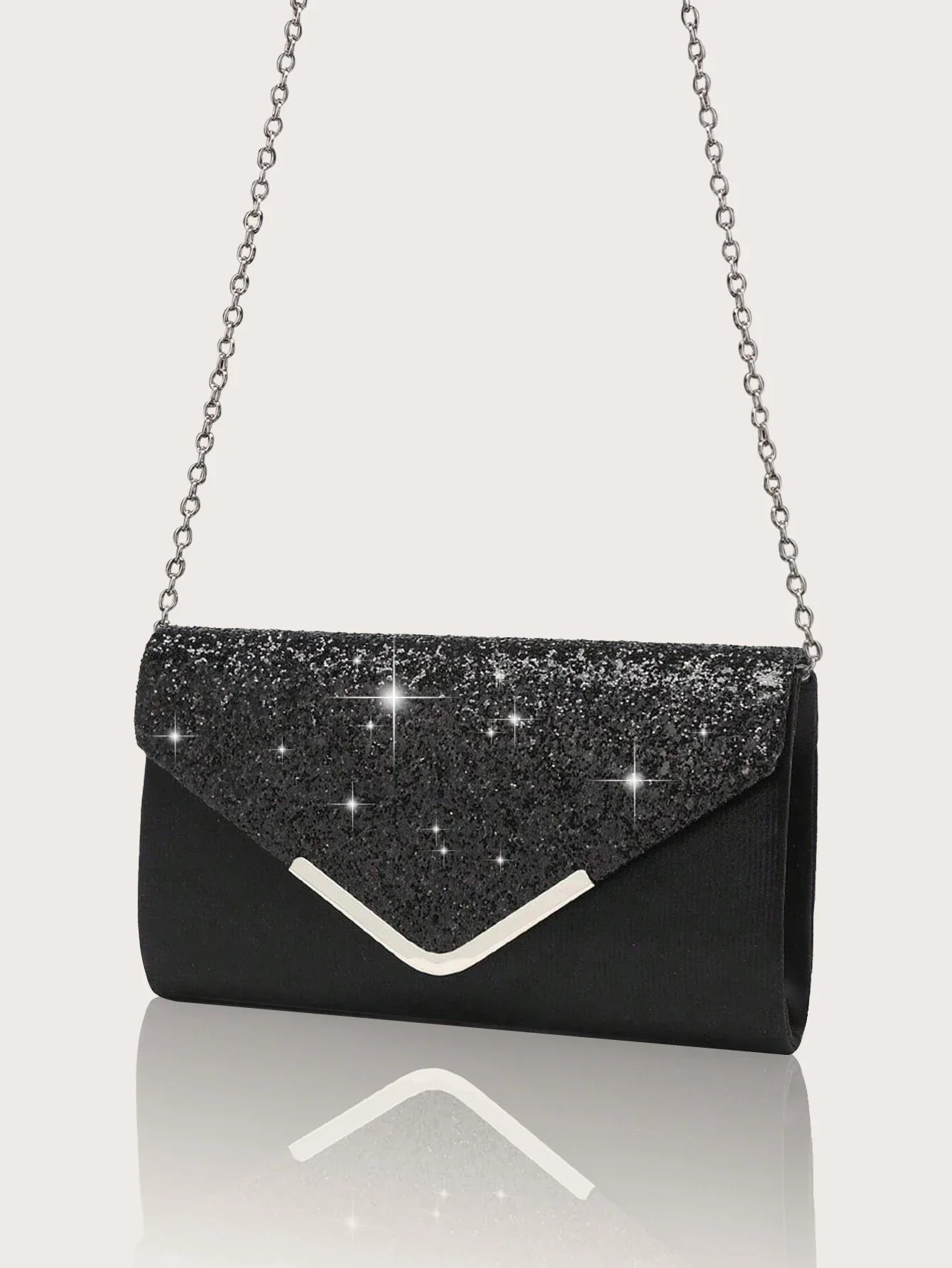 Gorgeous and elegant sparkly women's clutch bag, paired with a gorgeous rhinestone necklace, earrings and bracelet set of four.