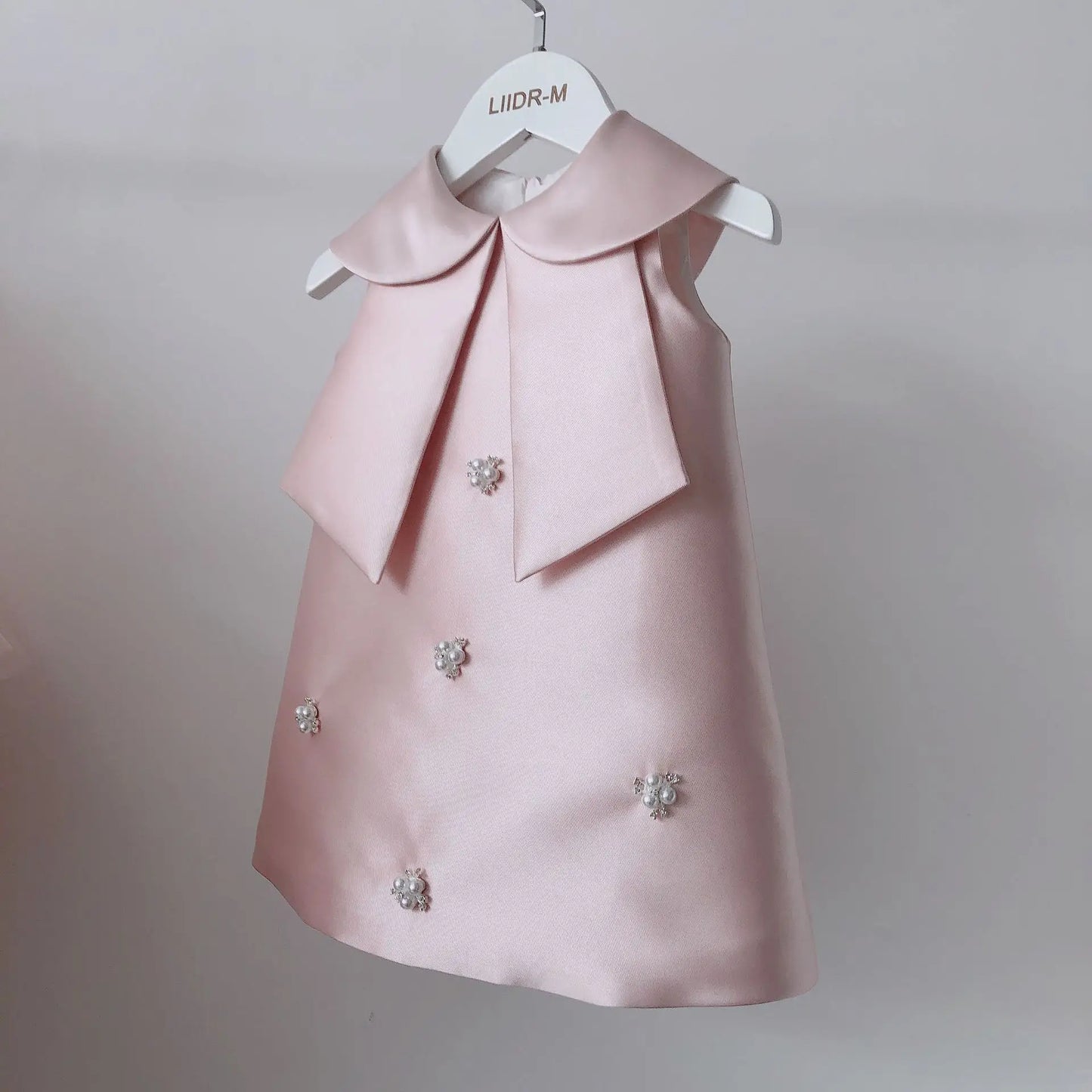 New Girls Western Style Long-Sleeved RedAWord PrincessAExpansion Skirt Handmade Pearl Diamond Dress Skirt