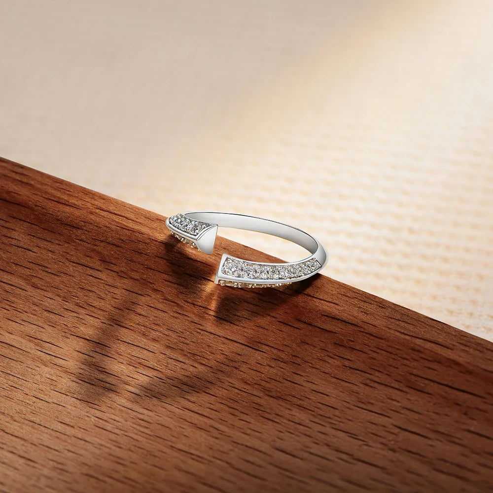 ATTAGEMS Exquise bague ouverte en moissanite couleur D VVS1 en argent sterling S925, bagues en or pour femmes, bijoux tendance pour fête