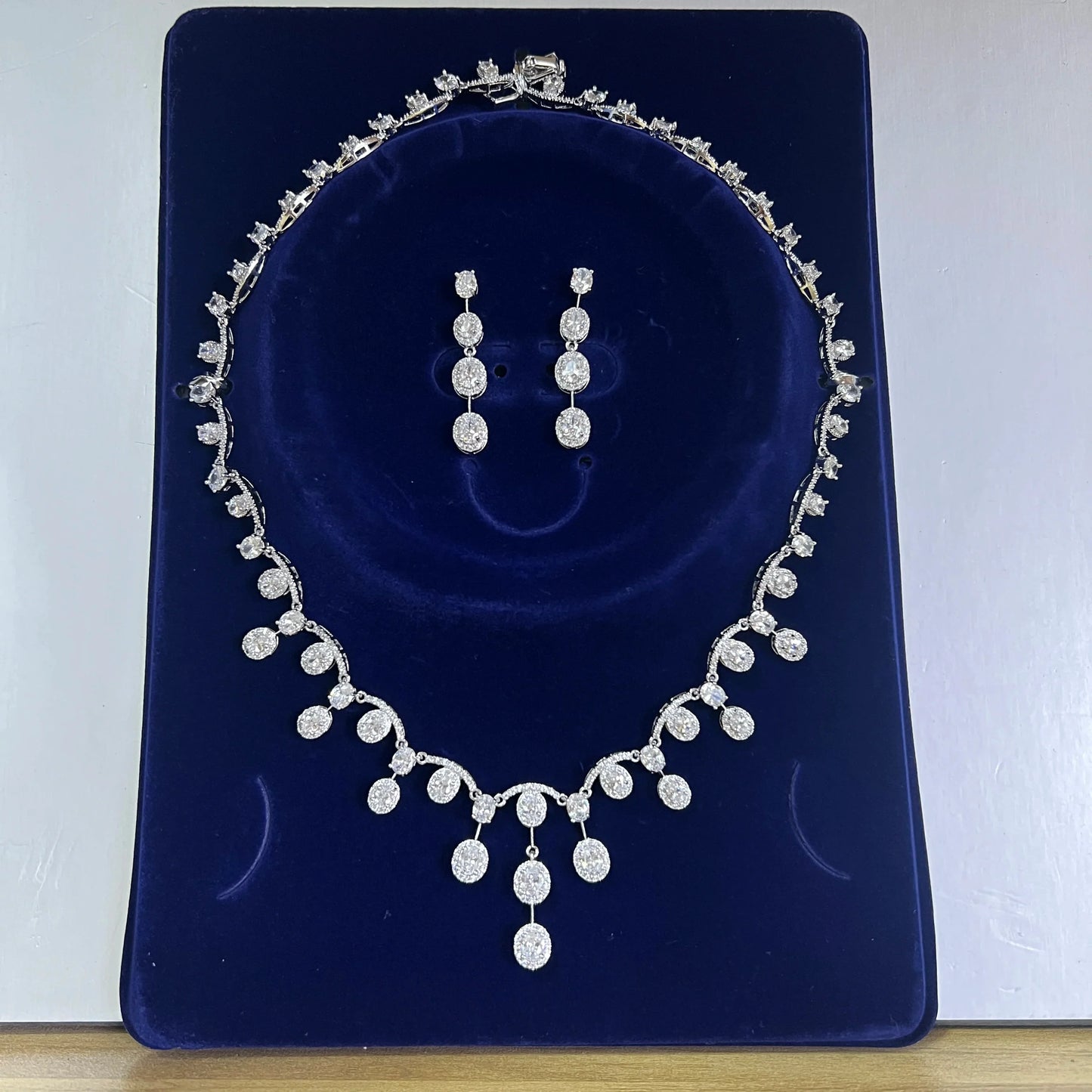 Simple Cubic Zirconia Tassel Water Drop Necklace Europe Bride Wedding Ball Jewelry Set For Women Dinner Party Accessories X0584