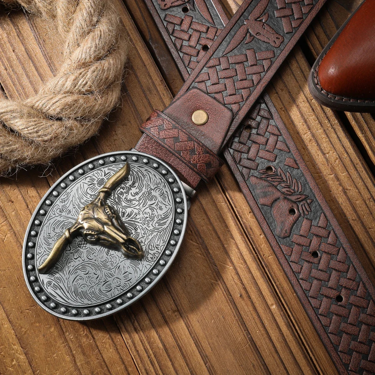 Vintage Meets Fashion! PU Alloy Buckle Belt, Suitable for Both Men and Women, to Create a Personalized Western Style