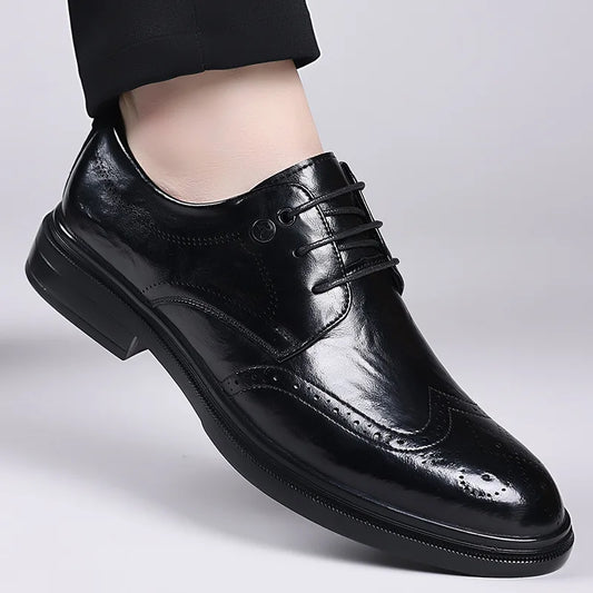 2026 Spring Autumn New Brogue Shoes for Men Solid Color Leather Dress Shoes Male Fashion Business Casual Wedding Shoe Man