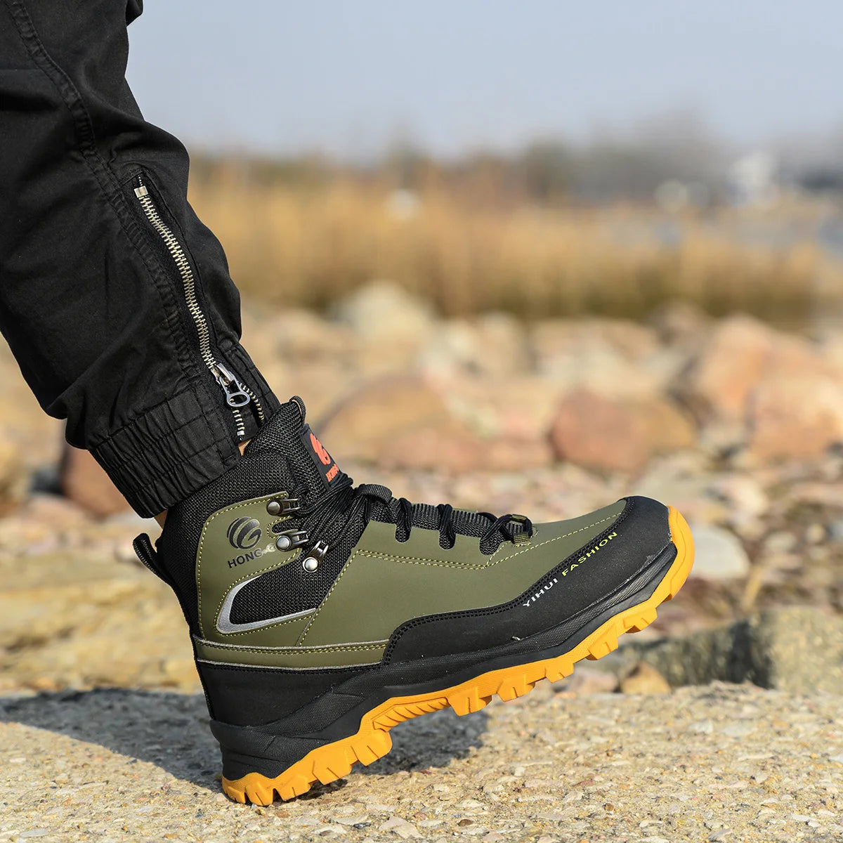 Fashion best quality Protective Work Safety Shoes For Men Breathable Shoes Anti-Puncture Steel Toe Cap Anti Puncture Work Boots