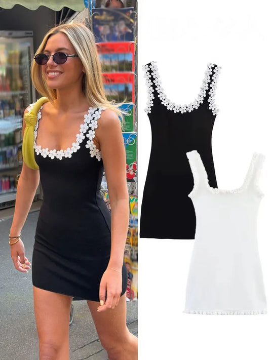 Female Summer Sexy Slim Dress 2 Color Solid Square Collar Sleeveless Backless Flower Decoration Women's Fashion Dresses