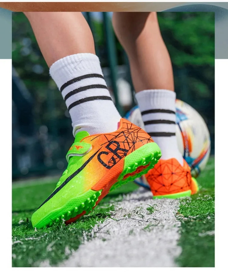 Kids Sport Football Shoes For Boys Indoor Turf Training Outdoor Fast Hall Childrens Soccer Shoes Light Football Boots Sneakers