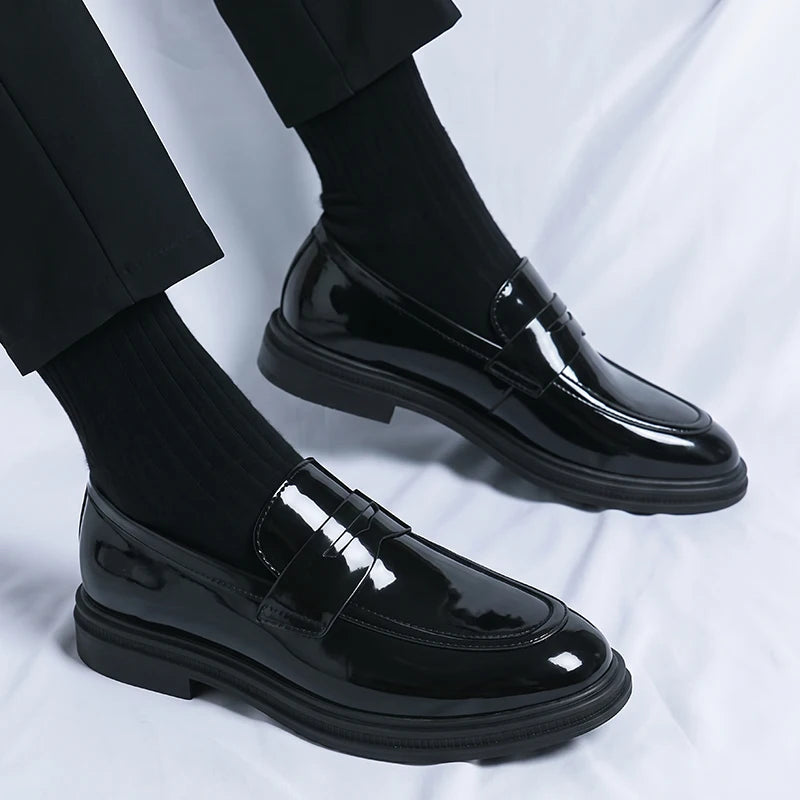 New Summer Slip on Flats Stylish Leather Men's Loafers Fashion Casual Shoes Man Light Antiskid Driving Shoes Handmade Moccasins