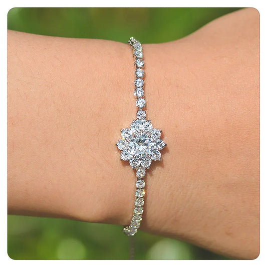 Bracelet tournesol en argent sterling 925 incrusté de moissanite de deux carats, bijou élégant et luxueux fait à la main, le meilleur cadeau pour la Saint-Valentin pour femme.
