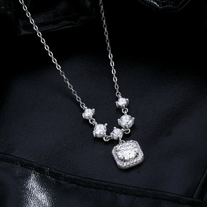 1CT D Color Moissanite Necklace 925 Sterling Silver Luxury Halo Charm Pendant Necklace For Women Bridal Wedding Jewelry