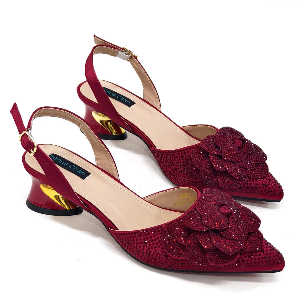 Fashion Ladies Evening Shoes And Bags Paired With Handmade Petal Wine Color Pointed Toe Mid-Heel Nigerian Women Party Shoes