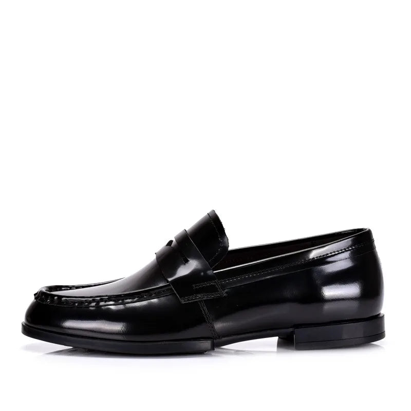 Luxury Slip On Dress Shoes Men Genuine Leather Italian Loafer Shoes For Men Black Patent Leather Formal Oxford Men Wedding Shoes