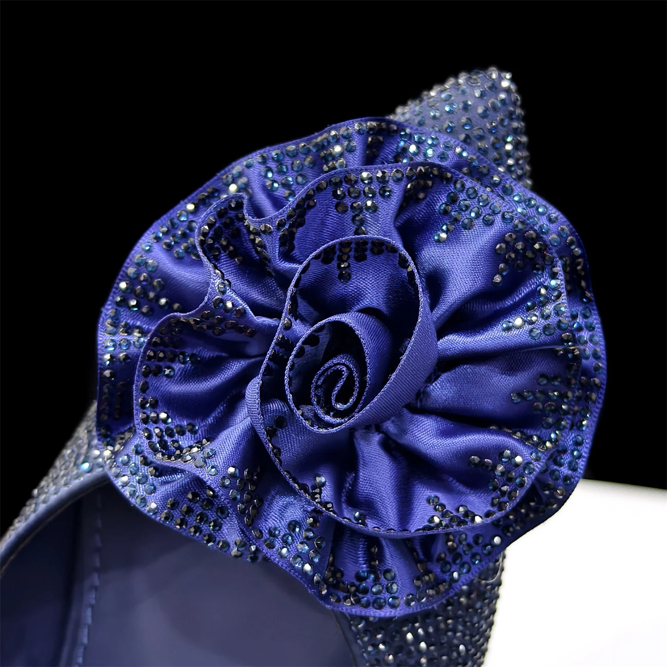 Elegant Handmade Taro purple Bag & Medium Heel Shoes with Beautiful Flower Accents – Perfect for Weddings & Parties