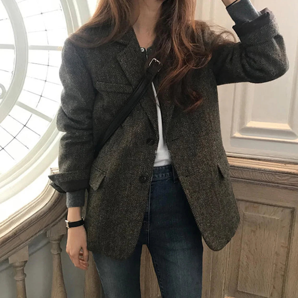 Korean Version Retro Women Long Sleeved Office Lady Short Blazer Coat 2025 Autumn Winter Single Breasted Vacation Tops Versatile