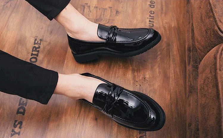 With Tassels Loafers Office Leather Shoes for Men Platform Thick Sole Pointed Toe Man Casual Shoe High Quality Fashion Elegant