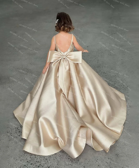 Pink Flower Girl Dresses for Wedding With Bow Backless Brush Train First Communion Frock Custom Pleated Satin Pageant Party Gown