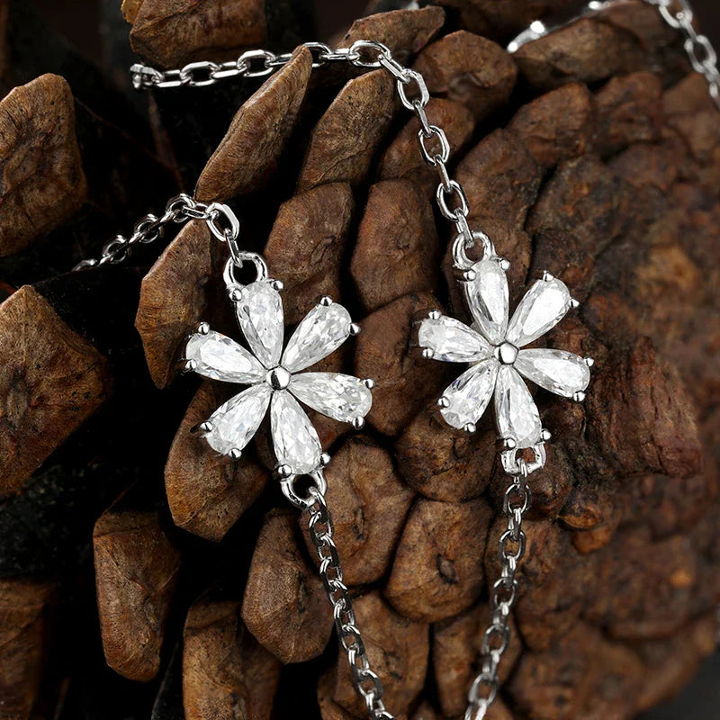 Pear Cut Flower Moissanite Necklaces for Women GRA Certified Lab Moissanite s925 Sterling Silver Chain Dainty Necklace