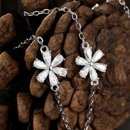 Pear Cut Flower Moissanite Necklaces for Women GRA Certified Lab Moissanite s925 Sterling Silver Chain Dainty Necklace