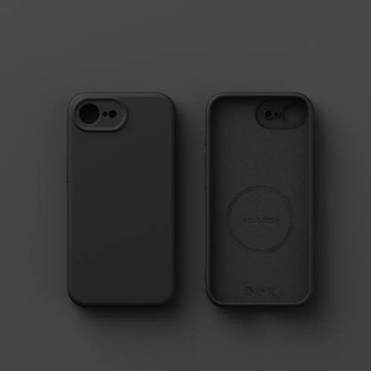 حافظة هاتف فاخرة مغناطيسية أصلية من السيليكون السائل لهاتف iPhone 17E 16E غطاء خلفي بملمس جلدي غير لامع (فاندا)