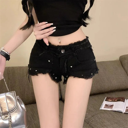New Women's Irregular Tassels Short Jeans Harajuku Gothic Punk Rivet Decorate Denim Shorts Woman Summer Trend Sexy Black Shorts