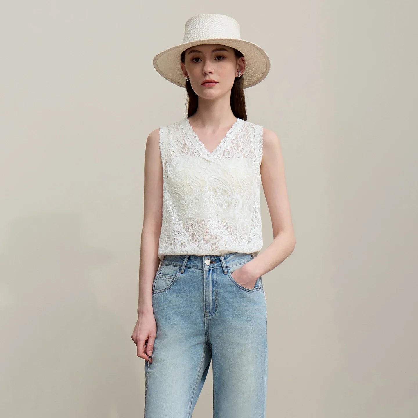 Women's Camisole 2026 Summer New V-Neck Paisley Lace Tank Tops Loose Lightweight Sheer Female Sleeveless Shirt 12652017
