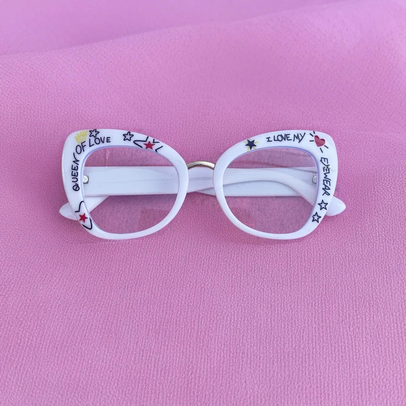 Ins 2025 New Hand-drawn Graffiti Sunglasses Unique Text Personality Fashion Sun Glasses Women Men Cat Eye Gafas De Sol UV400