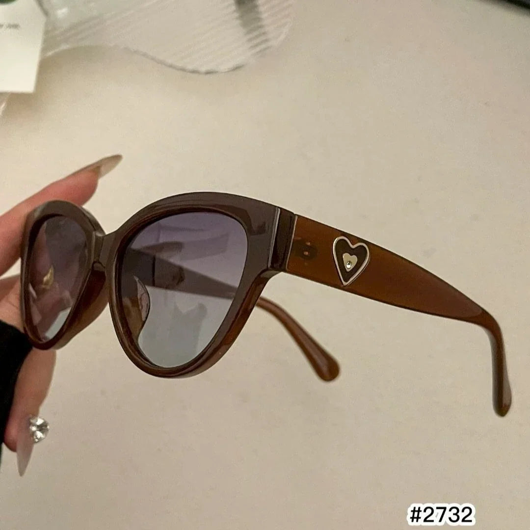 Retro TR Polarized Cat Eye Sunglasses for Women Heart Shape Metal Hinge Decoration Shades UV400 Protective Fashion Sun Glasses