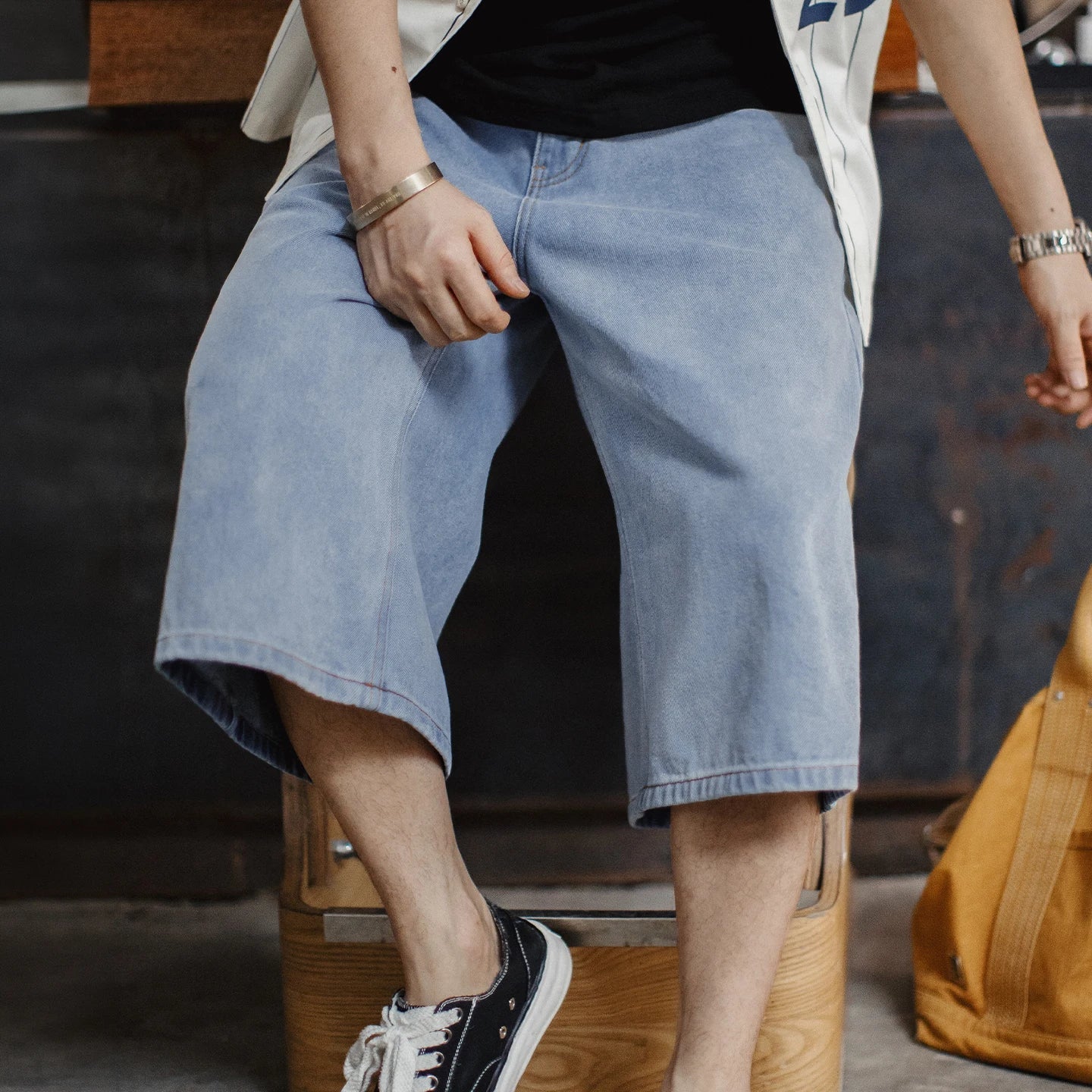 Men's American Retro Ice Blue Washed Denim Shorts Straight A Line Seven Inch Pants Vintage Workwear Loose Summer Trousers