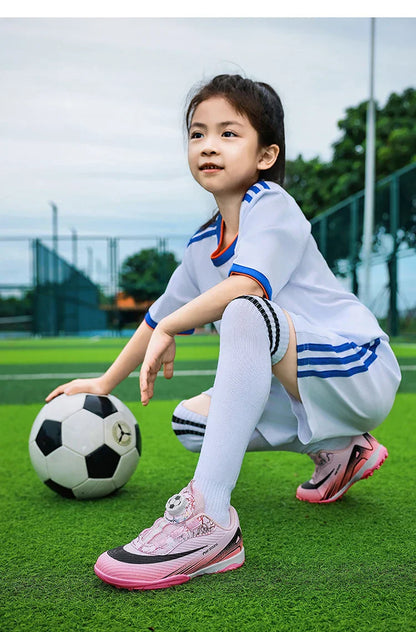 New Football Field Boots Boys Girls Indoor Society Football Shoes Futsal Non Slip Professional Fast Kids Soccer Cleats Sneaker